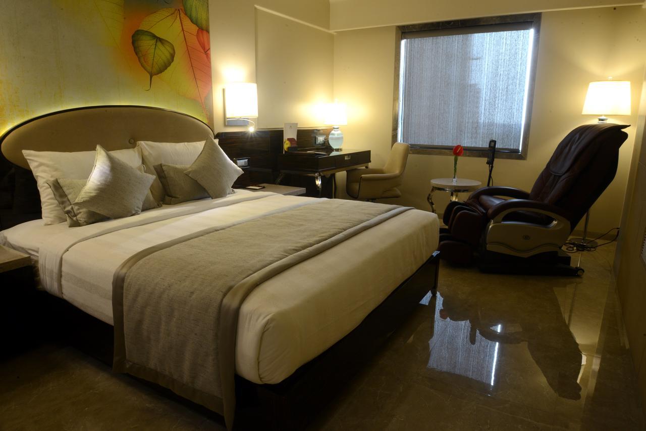 Sai Palace Grand, Malad Bombaj Zewnętrze zdjęcie