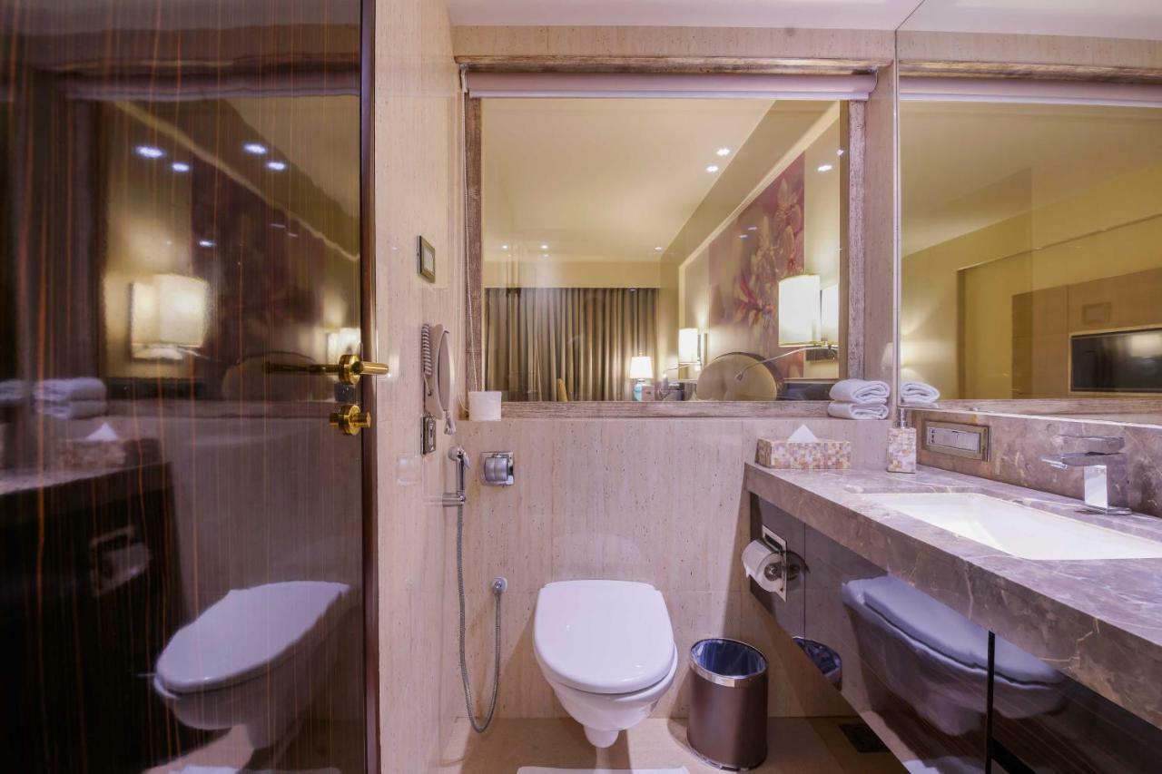 Sai Palace Grand, Malad Bombaj Zewnętrze zdjęcie