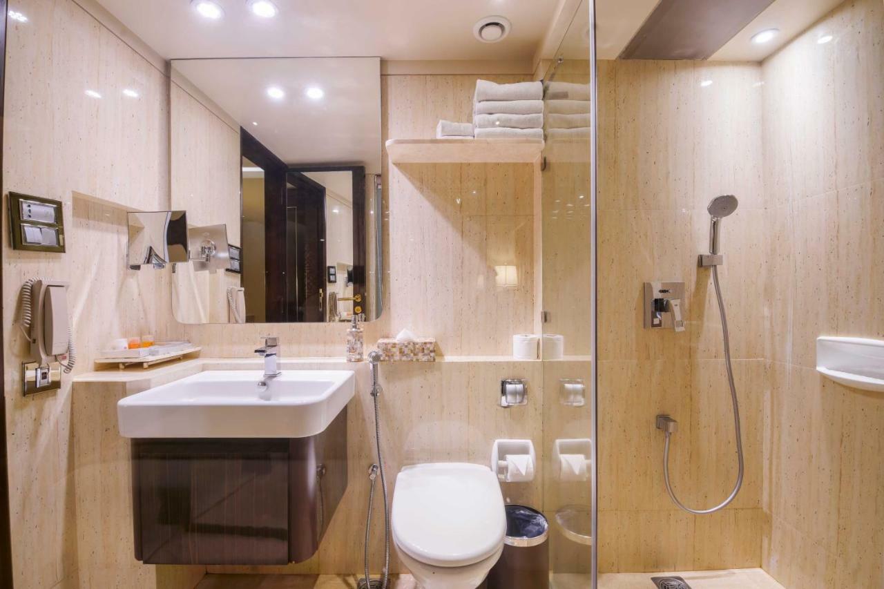 Sai Palace Grand, Malad Bombaj Zewnętrze zdjęcie
