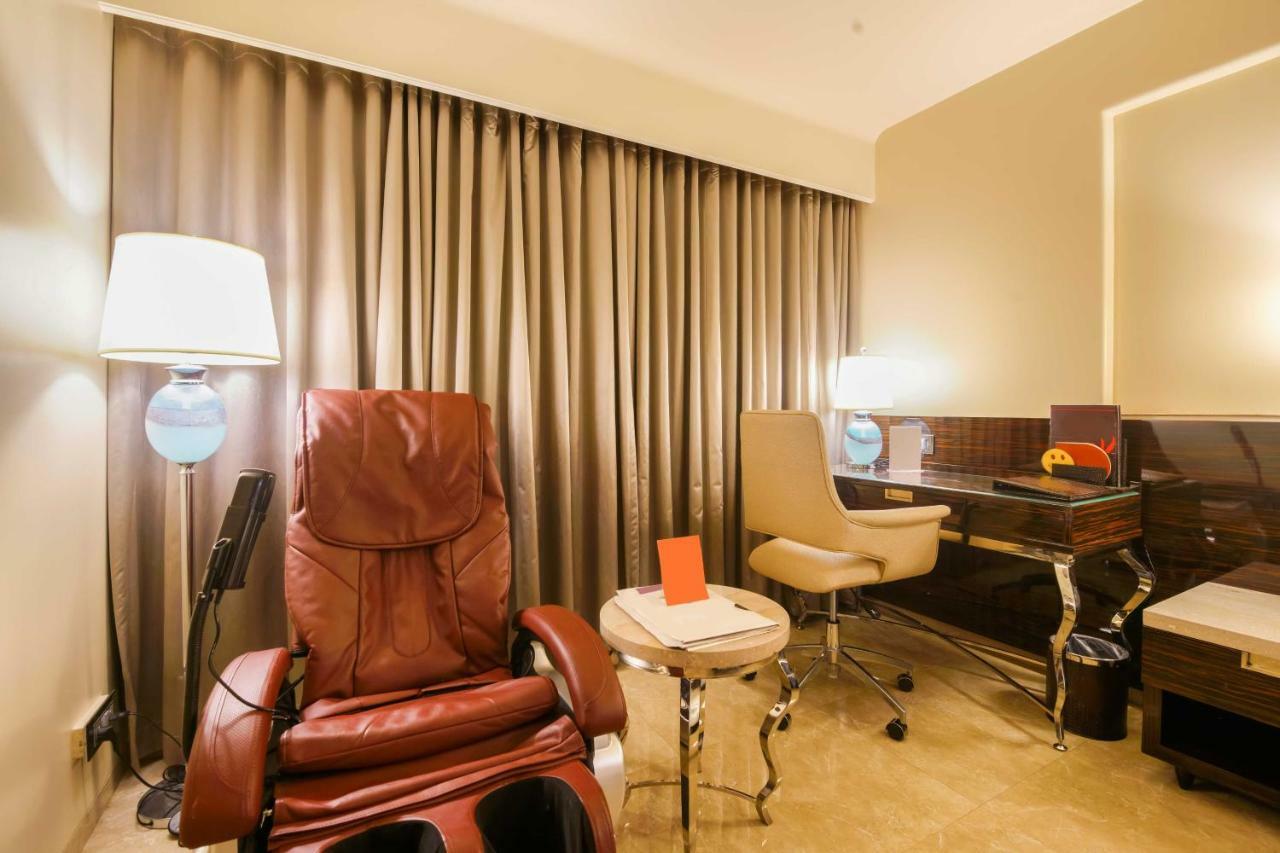 Sai Palace Grand, Malad Bombaj Zewnętrze zdjęcie