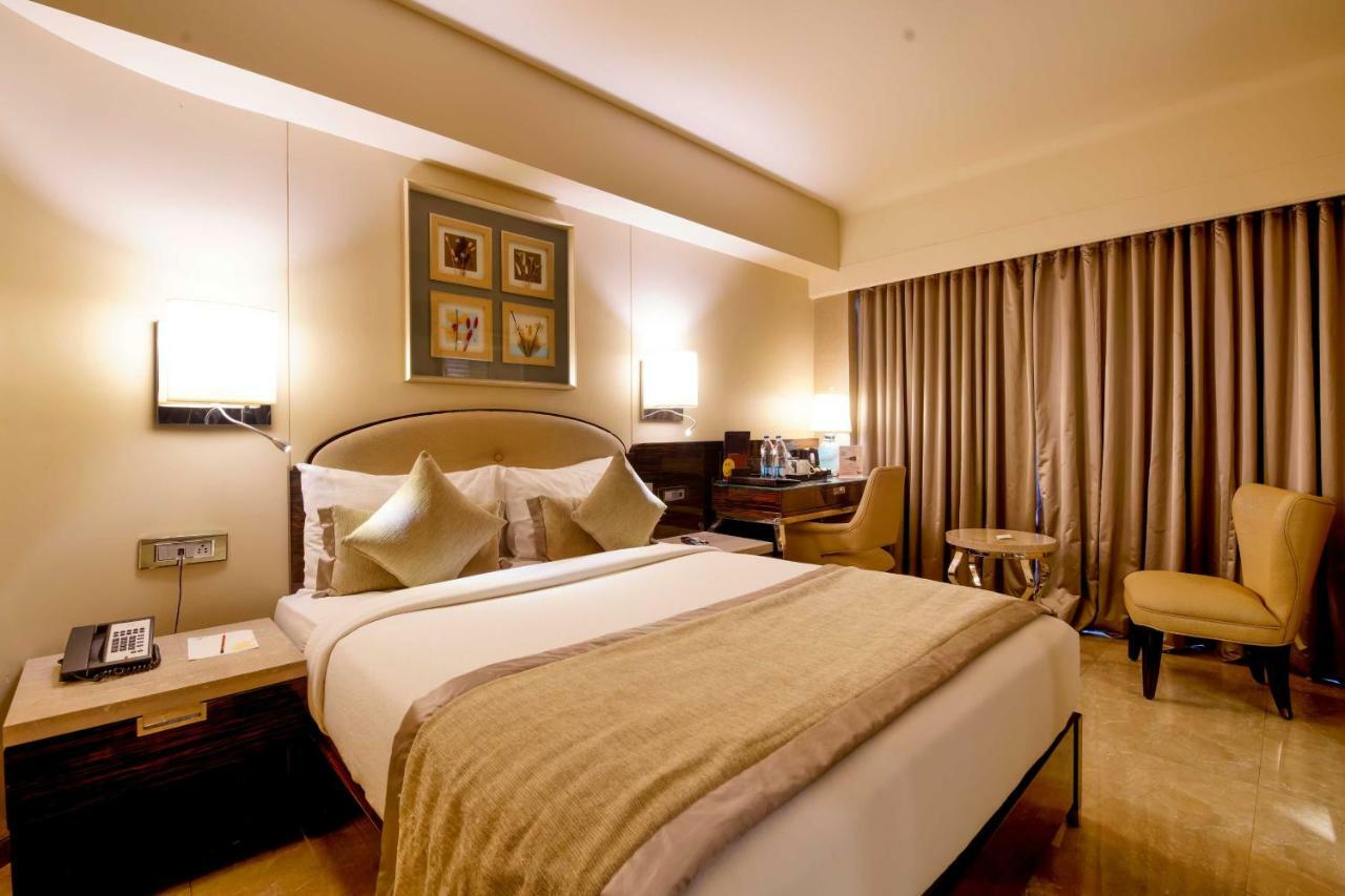 Sai Palace Grand, Malad Bombaj Zewnętrze zdjęcie